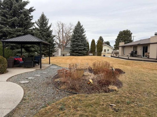 5120 48 Street, Taber, AB - Outdoor