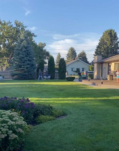 5120 48 Street, Taber, AB - Outdoor