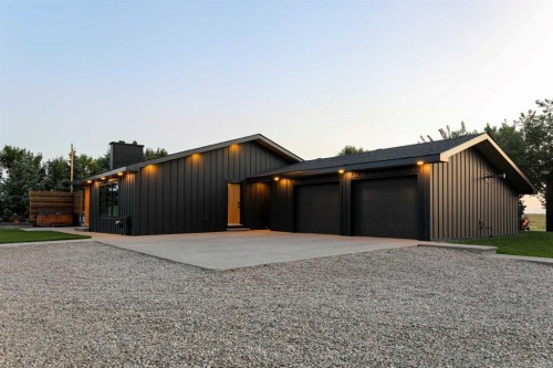 223001 Twp 9-2, Coalhurst, AB - Outdoor