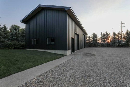 223001 Twp 9-2, Coalhurst, AB - Outdoor