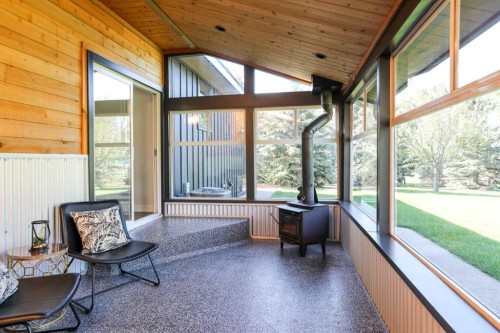 223001 Twp 9-2, Coalhurst, AB -  With Deck Patio Veranda With Exterior