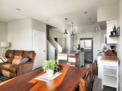 2-69 Aquitania Circle West, Lethbridge, AB - Indoor