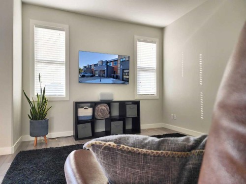 2-69 Aquitania Circle West, Lethbridge, AB - Indoor