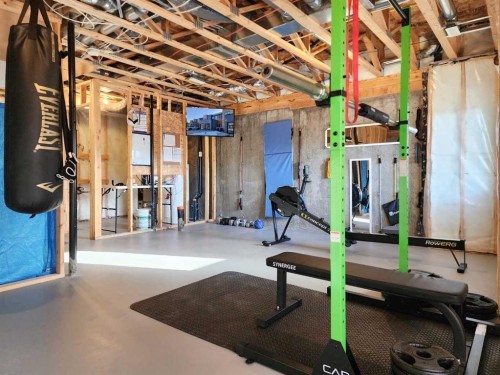 2-69 Aquitania Circle West, Lethbridge, AB - Indoor