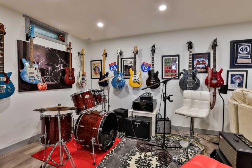 2727 7A Avenue North, Lethbridge, AB - Indoor Photo Showing Other Room