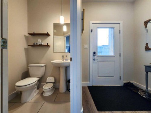 237 Crocus Terrace West, Lethbridge, AB - Indoor Photo Showing Bathroom