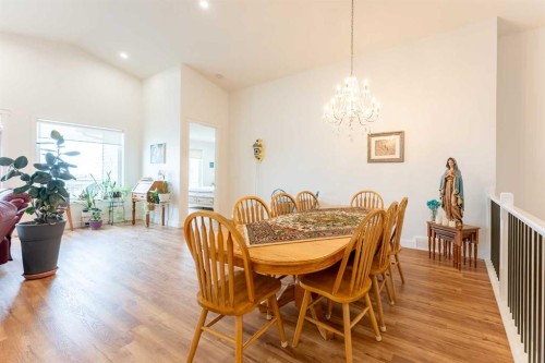 202 Lake Drive, Coalhurst, AB - Indoor Photo Showing Dining Room