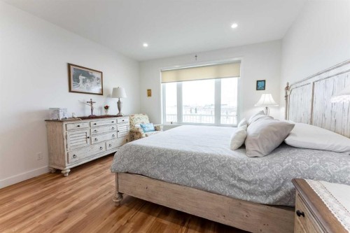 202 Lake Drive, Coalhurst, AB - Indoor Photo Showing Bedroom