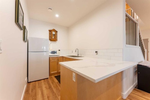202 Lake Drive, Coalhurst, AB - Indoor Photo Showing Kitchen