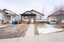 700 Florence Ho Leong Crescent NORTH Lethbridge, AB T1H 5R5