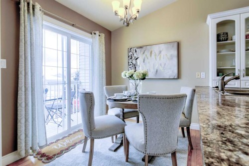 65 Ermineview Way North, Lethbridge, AB - Indoor Photo Showing Dining Room