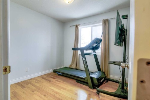 65 Ermineview Way North, Lethbridge, AB - Indoor Photo Showing Gym Room