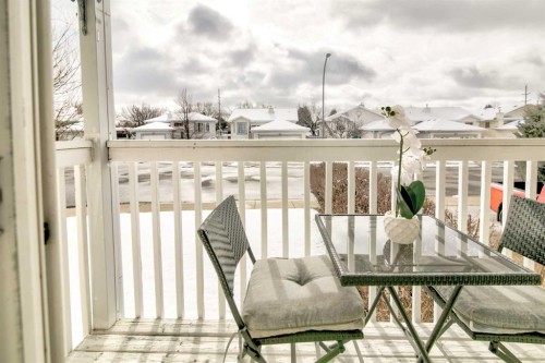 65 Ermineview Way North, Lethbridge, AB -  With Deck Patio Veranda