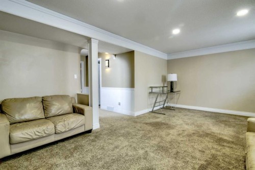 65 Ermineview Way North, Lethbridge, AB - Indoor