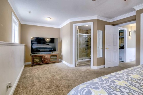 65 Ermineview Way North, Lethbridge, AB - Indoor Photo Showing Bedroom