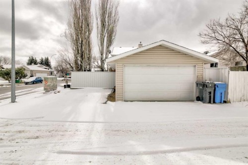 65 Ermineview Way North, Lethbridge, AB - Outdoor