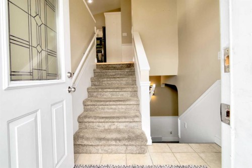 65 Ermineview Way North, Lethbridge, AB - Indoor Photo Showing Other Room