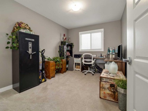 527 Moonlight Lane West, Lethbridge, AB - Indoor Photo Showing Office