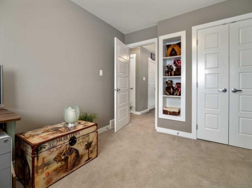 527 Moonlight Lane West, Lethbridge, AB - Indoor