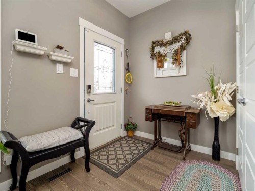 527 Moonlight Lane West, Lethbridge, AB - Indoor
