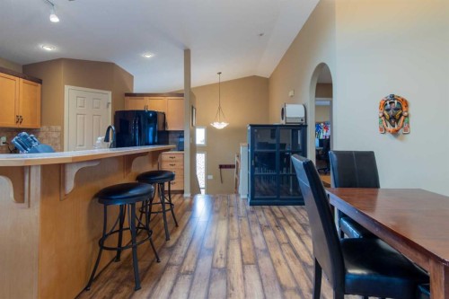 73 Heritage Circle West, Lethbridge, AB - Indoor