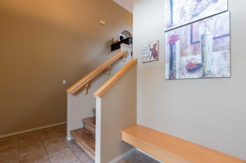 73 Heritage Circle West, Lethbridge, AB - Indoor Photo Showing Other Room