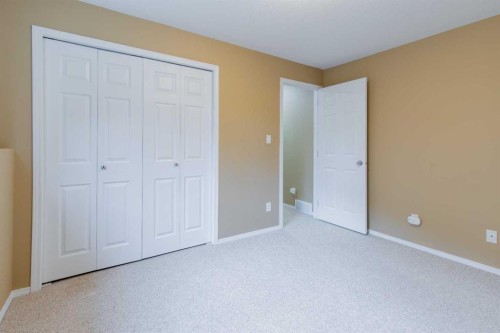 73 Heritage Circle West, Lethbridge, AB - Indoor