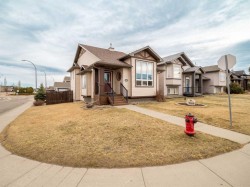 202 Keystone Lane WEST Lethbridge, AB T1J 2R2