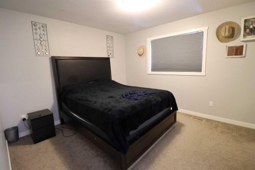 138 Prairie Gold, Taber, AB - Indoor Photo Showing Bedroom