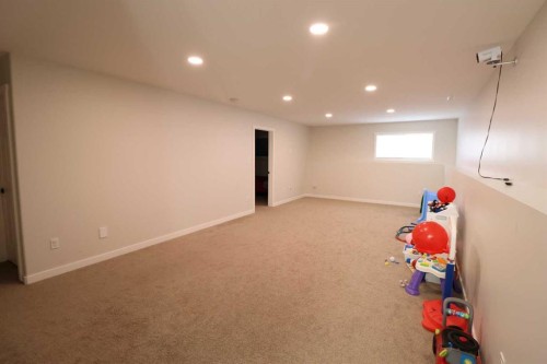 138 Prairie Gold, Taber, AB - Indoor