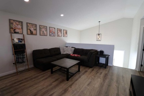 138 Prairie Gold, Taber, AB - Indoor Photo Showing Living Room