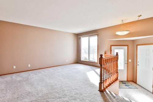 1012 24 Avenue, Coaldale, AB - Indoor Photo Showing Other Room