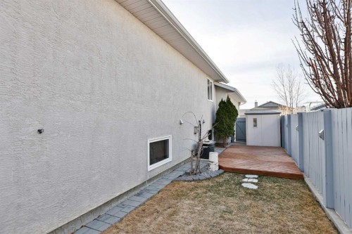 1012 24 Avenue, Coaldale, AB - Outdoor