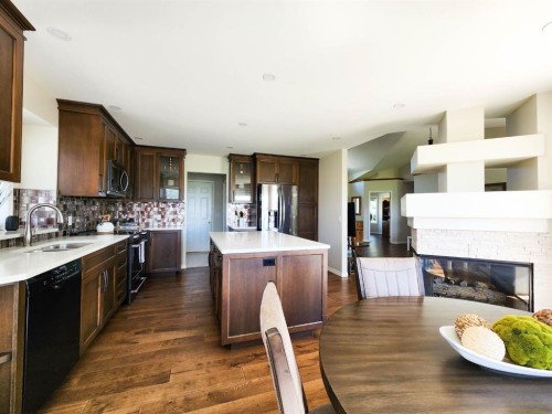 41 Westlynn Drive West, Claresholm, AB - Indoor