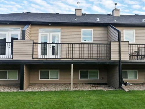 7-762 Heritage Boulevard West, Lethbridge, AB - Outdoor With Deck Patio Veranda