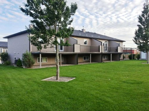 7-762 Heritage Boulevard West, Lethbridge, AB - Outdoor With Deck Patio Veranda