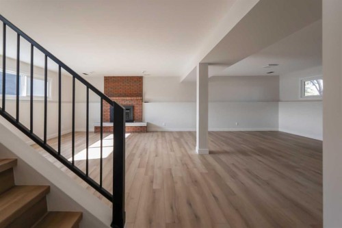 86 Carleton Place West, Lethbridge, AB - Indoor Photo Showing Other Room