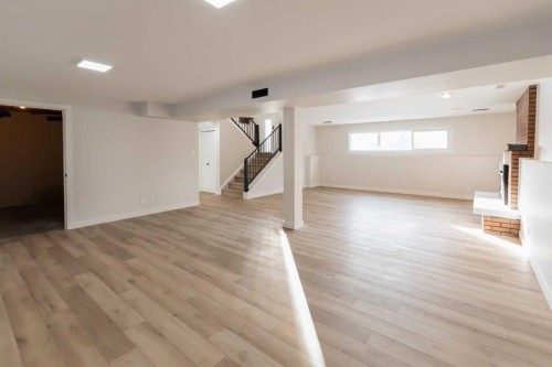 86 Carleton Place West, Lethbridge, AB - Indoor