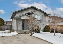 163 Cowichan Court WEST Lethbridge, AB T1K 7T7