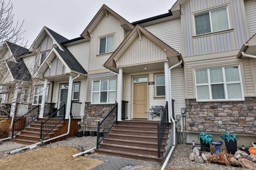 227 Lynx Road North, Lethbridge, AB - Outdoor With Facade