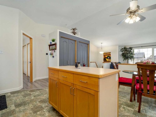 152 Blackfoot Circle West, Lethbridge, AB - Indoor