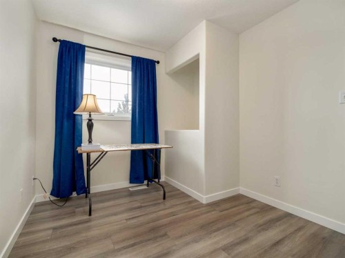 152 Blackfoot Circle West, Lethbridge, AB - Indoor Photo Showing Other Room