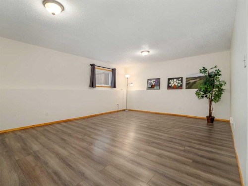 152 Blackfoot Circle West, Lethbridge, AB - Indoor Photo Showing Other Room