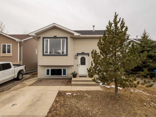 152 Blackfoot Circle West, Lethbridge, AB - Outdoor
