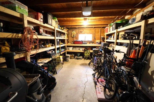 4926 54 Ave, Taber, AB - Indoor