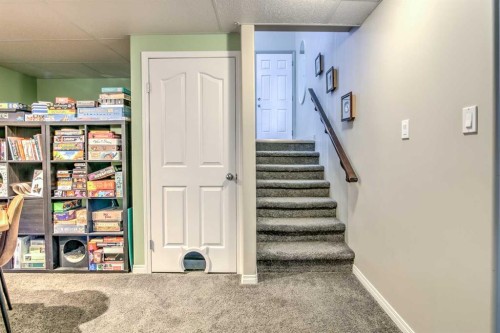 78 Coalbanks Gate West, Lethbridge, AB - Indoor Photo Showing Other Room
