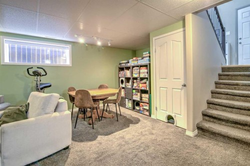 78 Coalbanks Gate West, Lethbridge, AB - Indoor