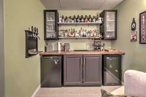 78 Coalbanks Gate West, Lethbridge, AB - Indoor Photo Showing Other Room