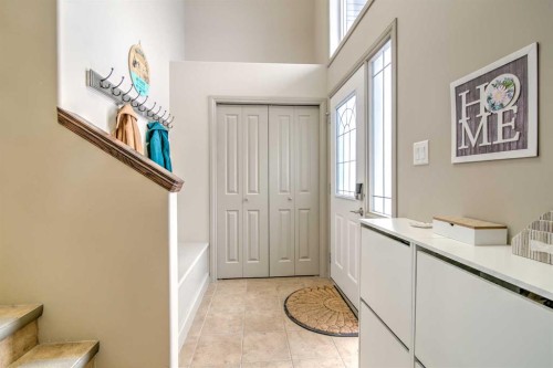 78 Coalbanks Gate West, Lethbridge, AB - Indoor Photo Showing Other Room