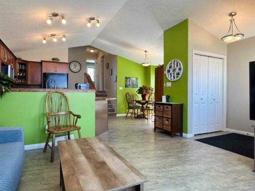 248 Aberdeen Road West, Lethbridge, AB - Indoor